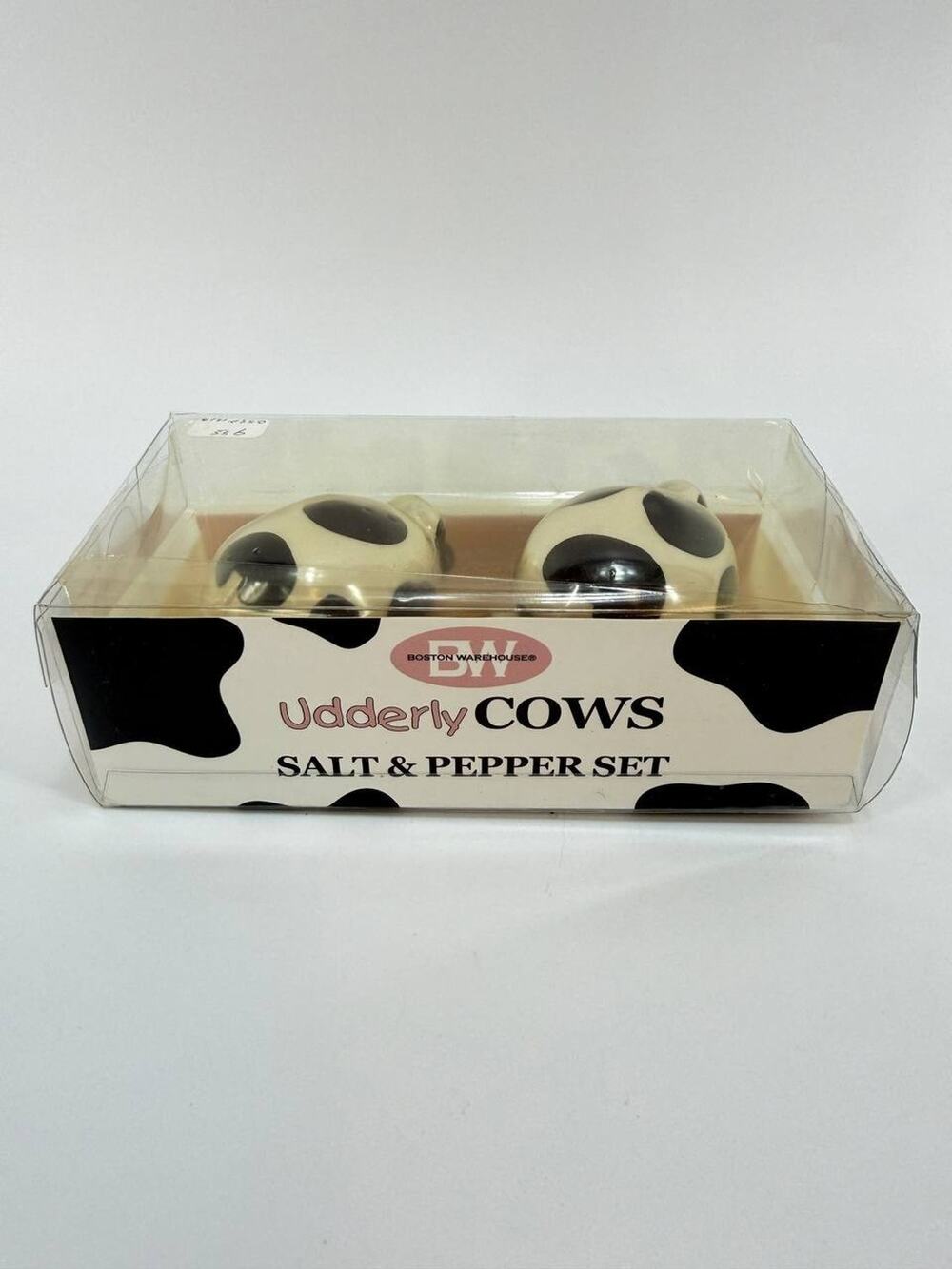 Boston Warehouse Udderly Cows Salt Pepper Set New In Box Kitchen Decor